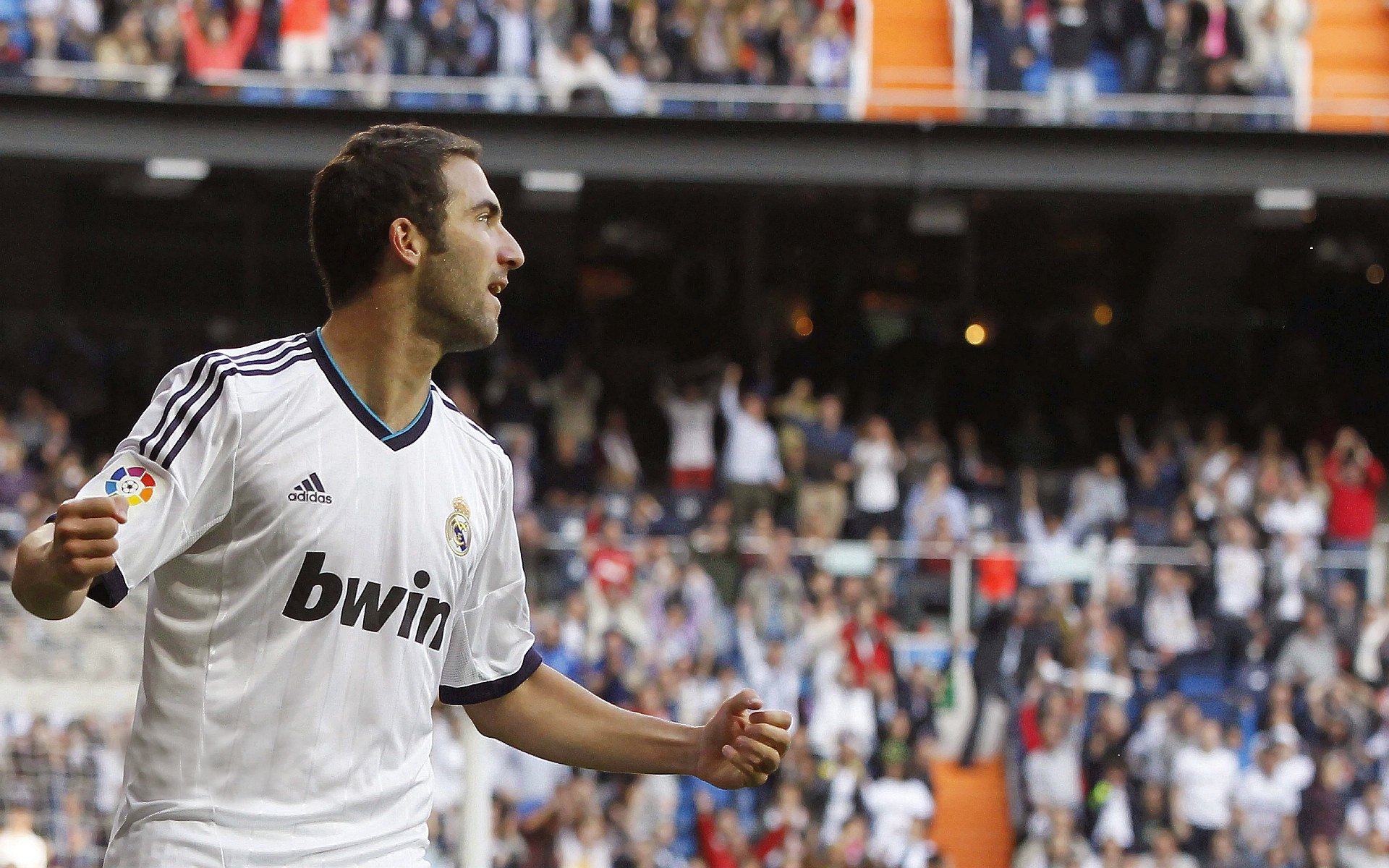 钢铁防线上的艺术大师，巴斯托尼如何用压制级表现冻结土耳其攻势